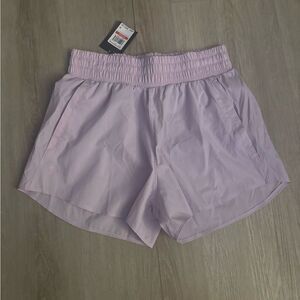 Under armour woman’s woven 3” crinkle shorts Lavender